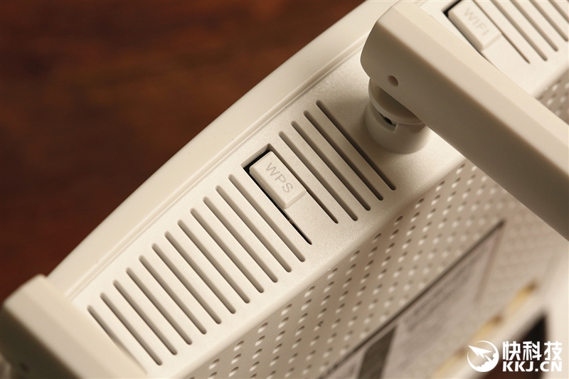 双频千兆ac1900,双频千兆无线路由器ac1200