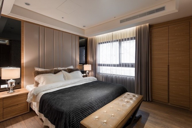 卧室很小床尾怎么设计,卧室床尾那面墙怎么设计