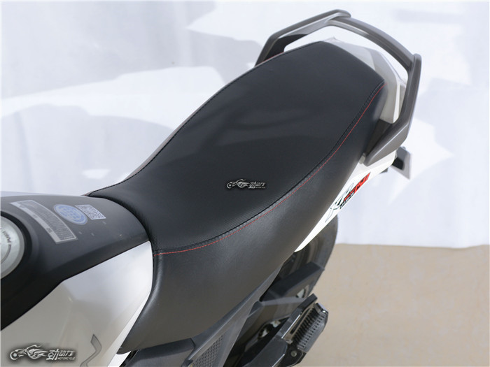 能下赛道运动轿车,力帆kp150mini赛道版