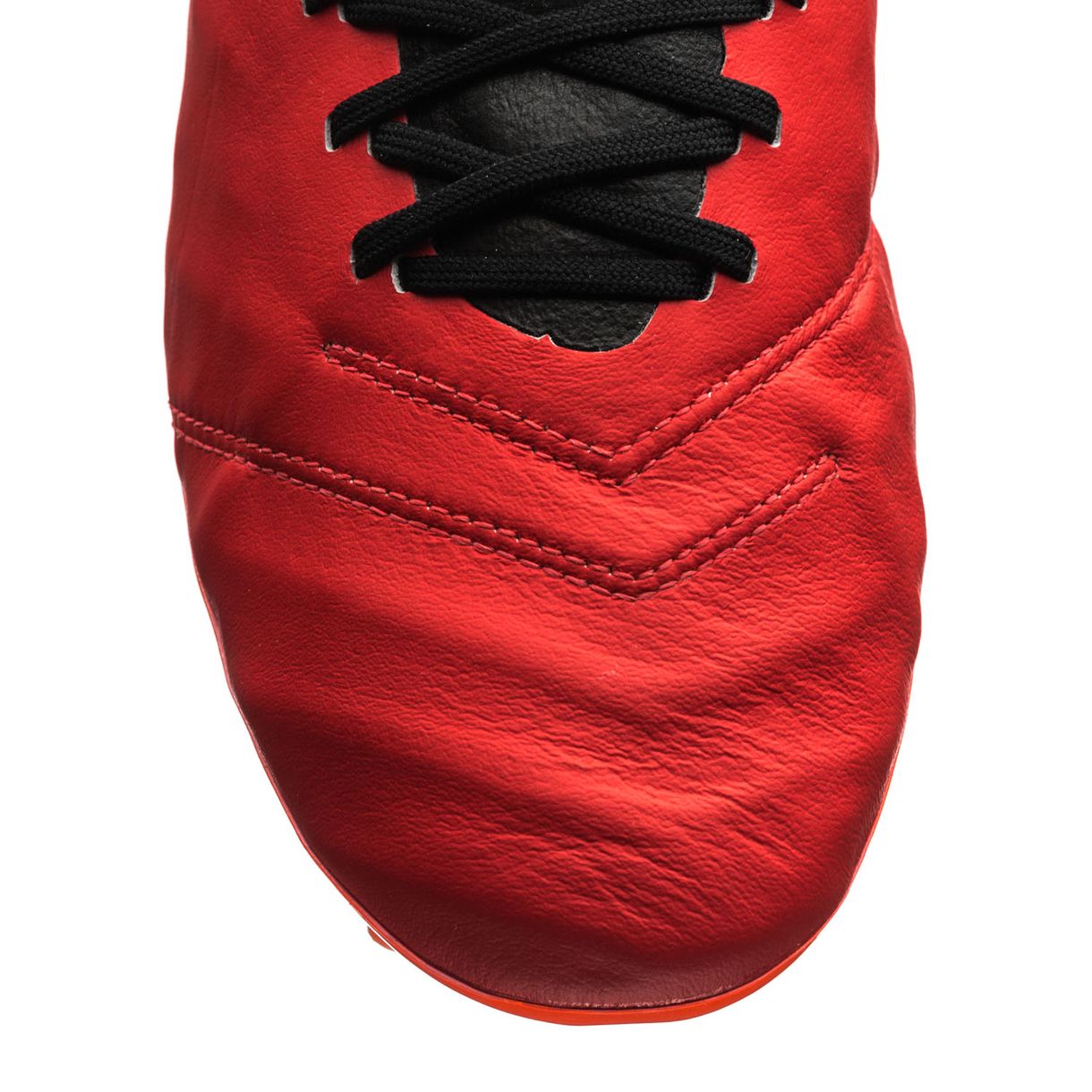 足球鞋新手入门推荐可踢全位置,足球鞋入门知识大全