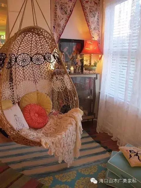 躲在山中偷得浮生半日闲,坐在河边吹吹风偷得浮生半日闲