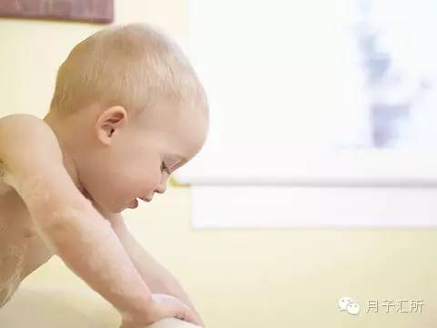 宝宝湿疹严重妈妈吃什么食疗,宝宝湿疹严重妈妈该怎么办