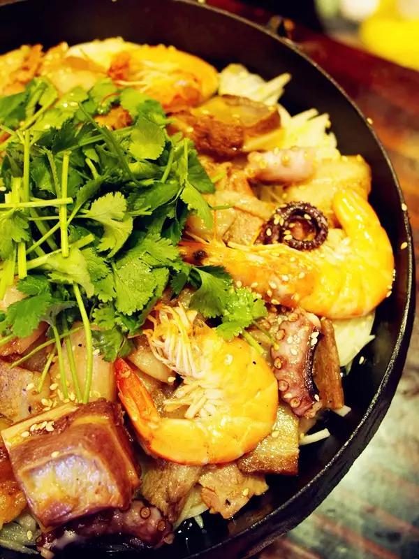 思密达最爱的“奖忠洞猪蹄”现身西湖道‼