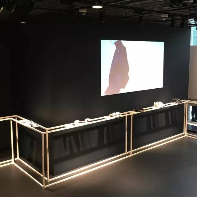 你能管住一个不买新品的女人？