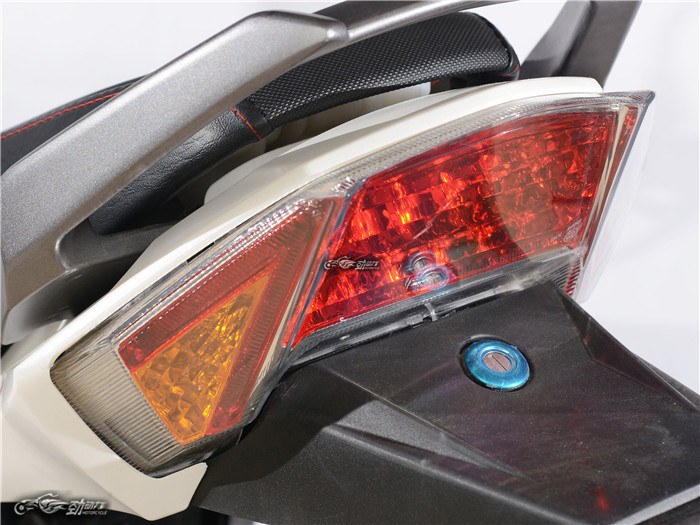 能下赛道运动轿车,力帆kp150mini赛道版