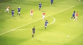 董方卓曼联高光集锦,董方卓进球后弗格森的喜悦