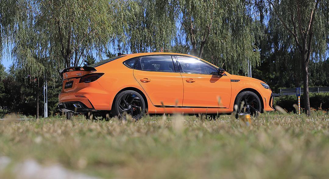 名爵mg6pro黑武士试驾,名爵mg6pro豪华版功能详解