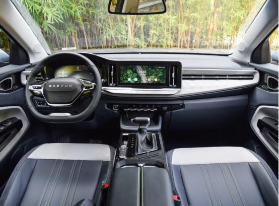 宝骏rm5和比亚迪宋max哪个好,新宝骏rm-5车内按键功能说明