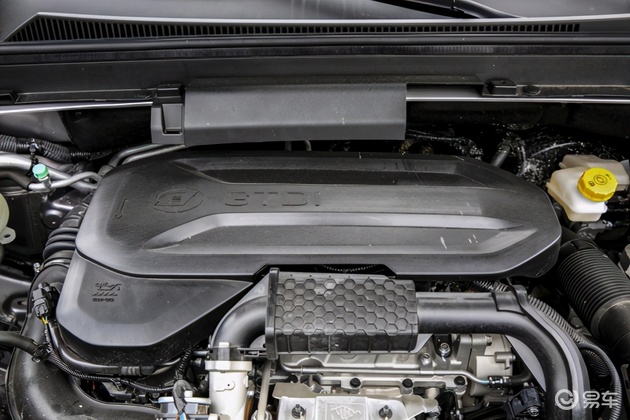 五菱宝骏新款7座suv2022款自动挡 (新宝骏suv哪款最好)