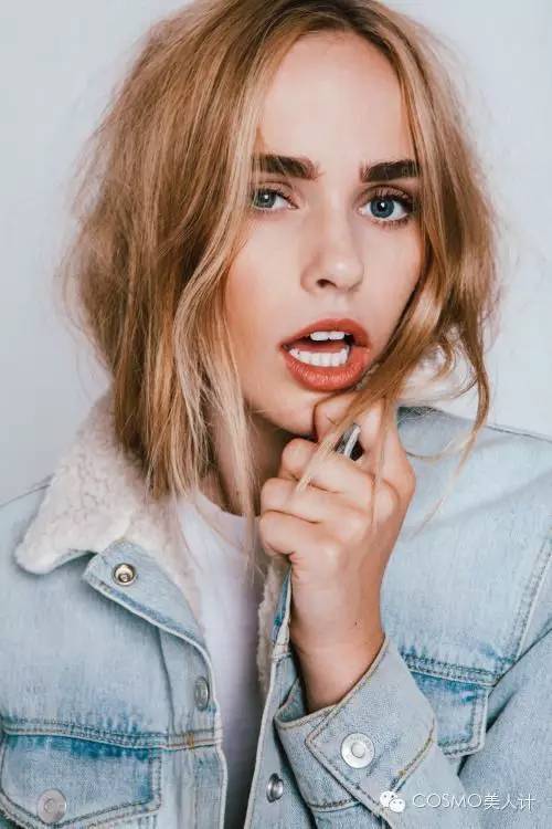 做一个自带佛性的女人,做一个自带光芒的女孩