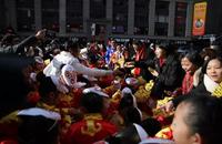 六小龄童孙悟空签售,西游记后传孙悟空六小龄童