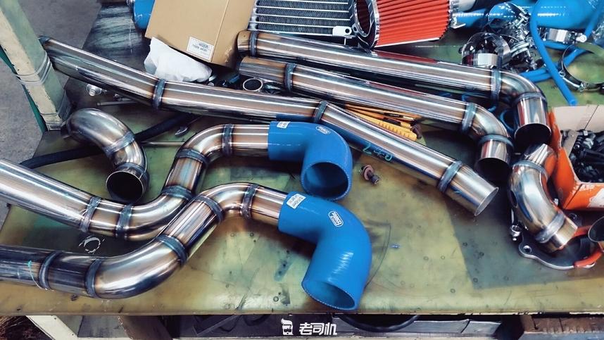 后驱五菱宏光爆改,爆改的五菱宏光竟然能上天