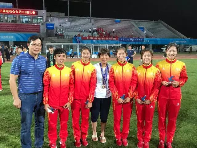 宝安女将助力广东队，时隔24年全运会上再摘银！