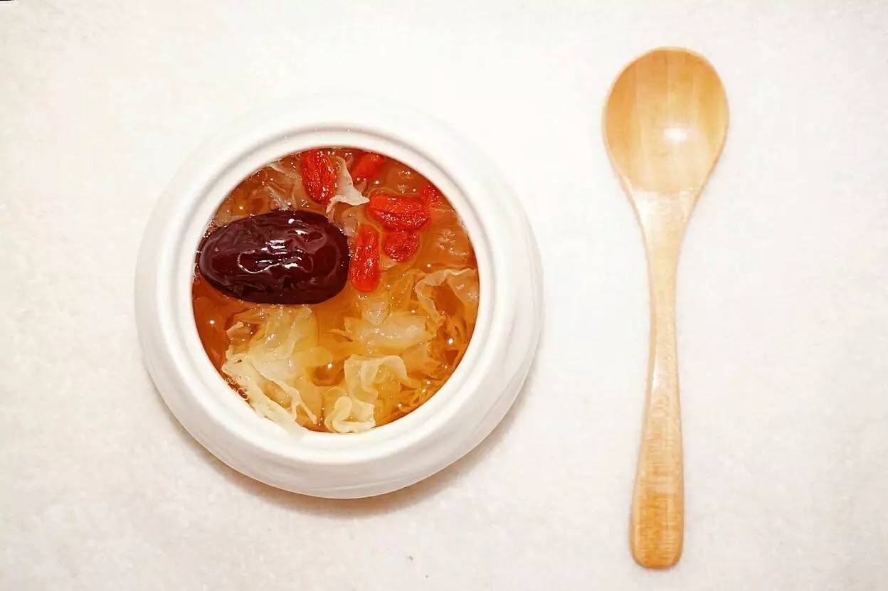 怎么看台风预报天气预警,中国天气网台风黄色预警信号