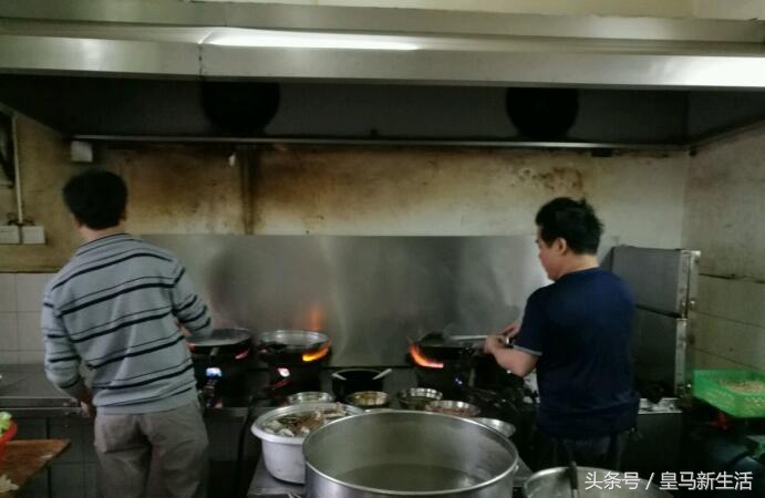 北海网红海鲜粉10元一碗,广州老字号海鲜粉