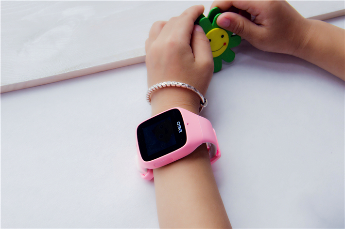 360儿童手表6c如何装卡,36010x儿童电话手表和小米6c区别