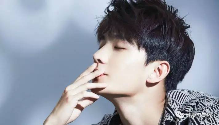 这些男神的手美得让女人都惭愧,女人的第二张脸需要这样养护!