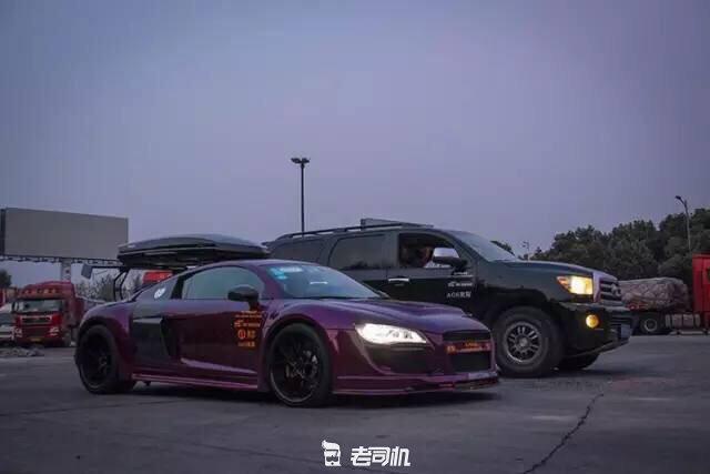 开辆超跑去*藏西**！最后看看几百万的奥迪R8破成啥样了？