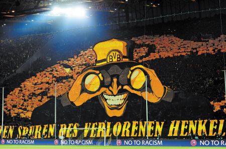 威斯特伦法球场黄色烟雾,威斯特法伦球场图片