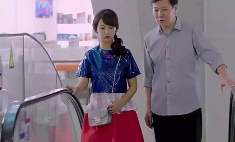 杨幂同款亮晶晶包包,杨幂最新同款包