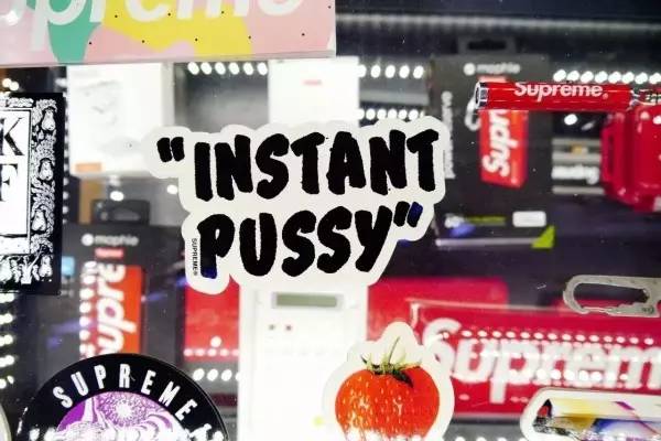 七夕福利|你穿这么潮,就来Supreme逛逛吧