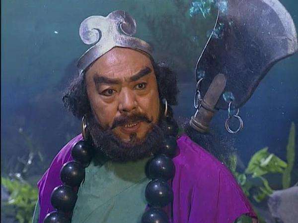 六小龄童猪八戒敢问路在何方,六小龄童猪八戒现在多少岁