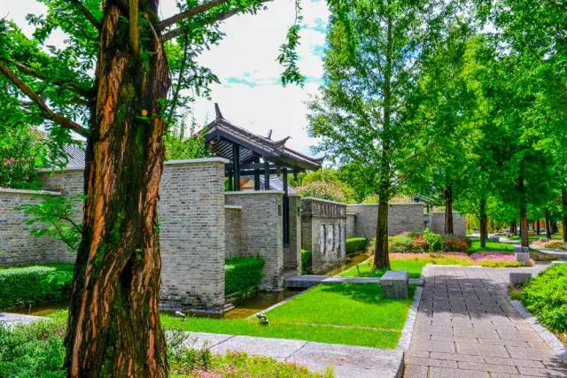 玉龙雪山下奢华民宿,丽江悦榕庄三卧