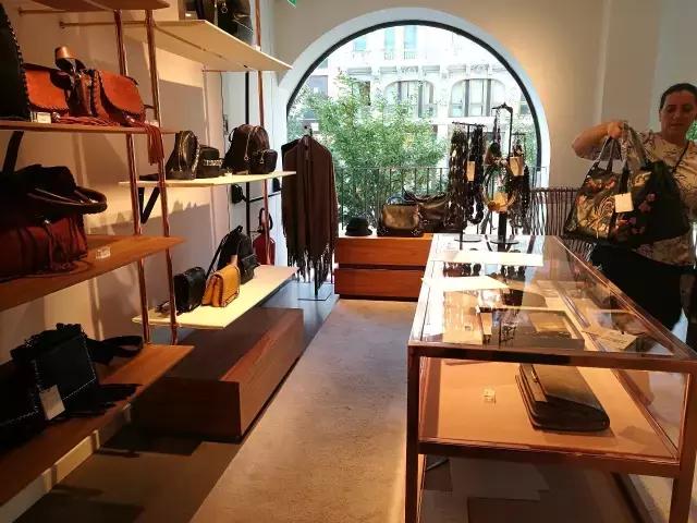 米兰购物必买清单及价格,米兰购物哪些品牌划算