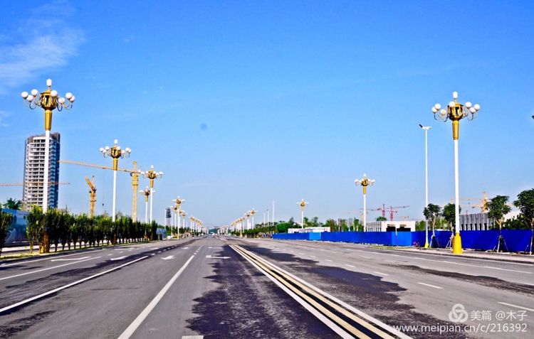 一花一叶总关情，一辆单车游古城，美哉正定！