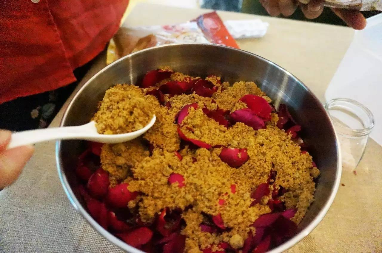 自制柠檬玫瑰酱,自制玫瑰花酱能做什么