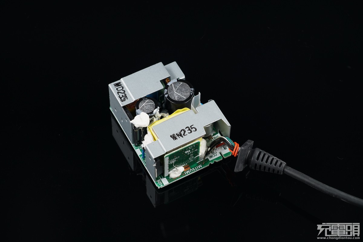 任天堂switch游戏机要不要卡带,任天堂switch游戏机oled多久充满