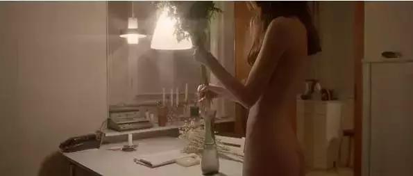 成年人的爱情有浪漫吗,成年人的爱情是怎么开始的