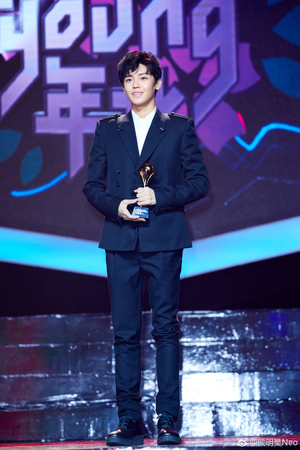 侯明昊尚雯婕超能少年,侯明昊是时代少年团的人吗