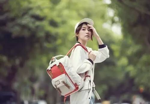 双肩包种草视频,双肩包种草好看能装不贵