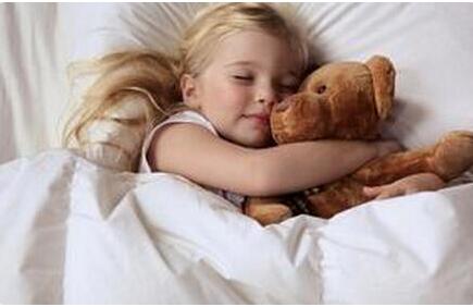 小孩如何克服心理恐惧自己单独睡,如何让孩子消除焦虑恐惧