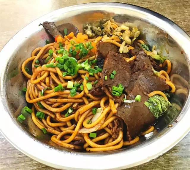 武汉必吃的美食排行榜,武汉排队吃美食图片