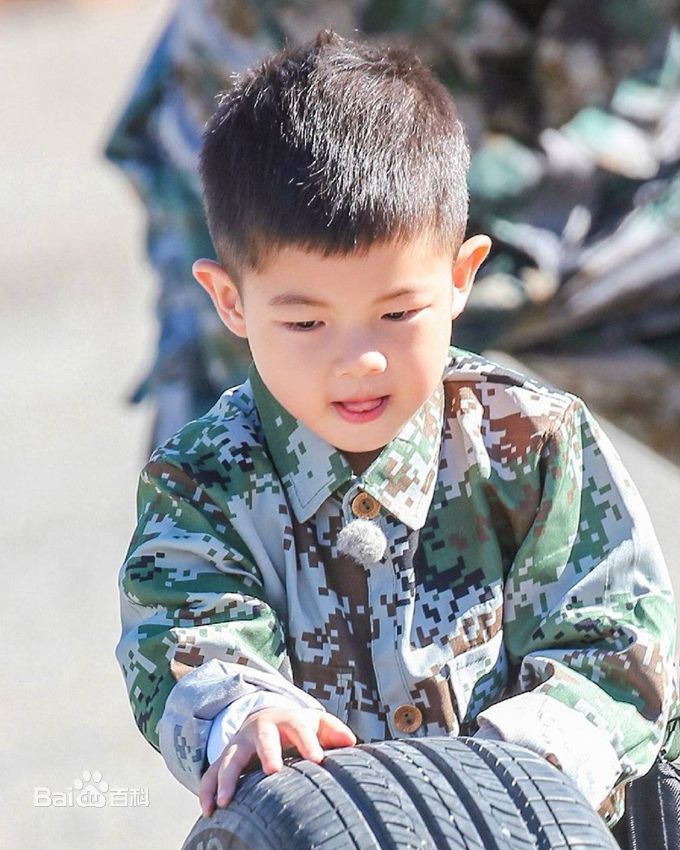 开学季｜校园又冒出多少高颜值的新生，学校门卫可以卖票参观啦