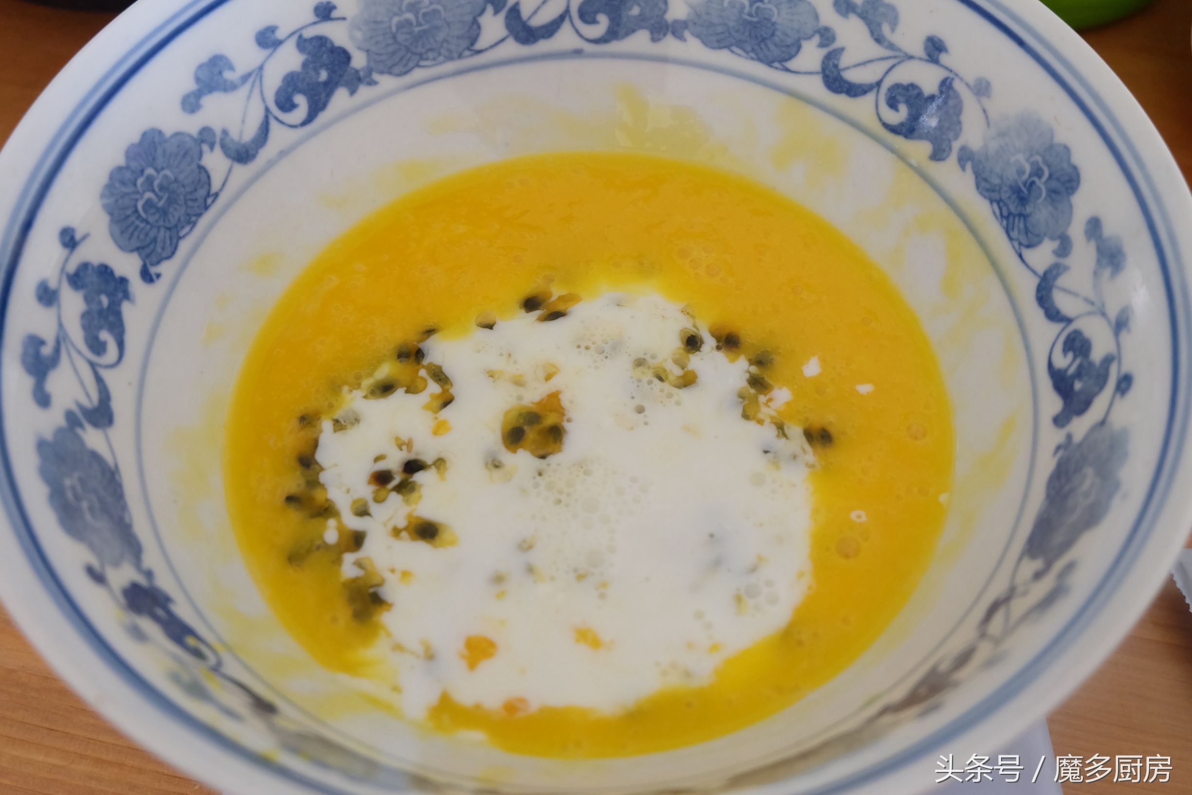 用电饭煲做蛋糕的教程不用蛋糕粉,用电饭煲做蛋糕教程要多少时间