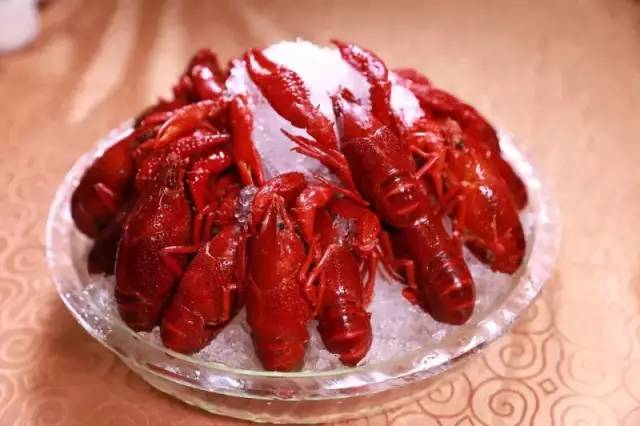 小龙虾的各种口味的做法,广东小龙虾的正确吃法