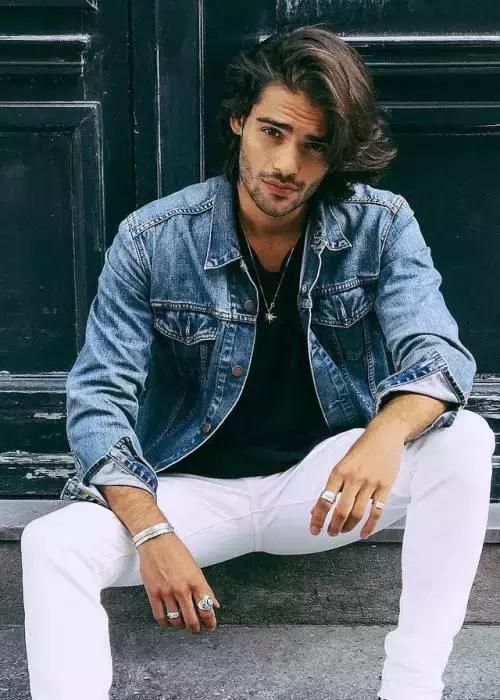 lv supreme联名硬箱470000 (supreme lv联名迷彩包多少钱)