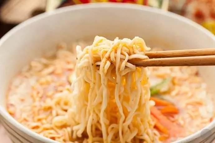 泰国好吃到炸裂的零食,泰国进口鱿鱼丝零食