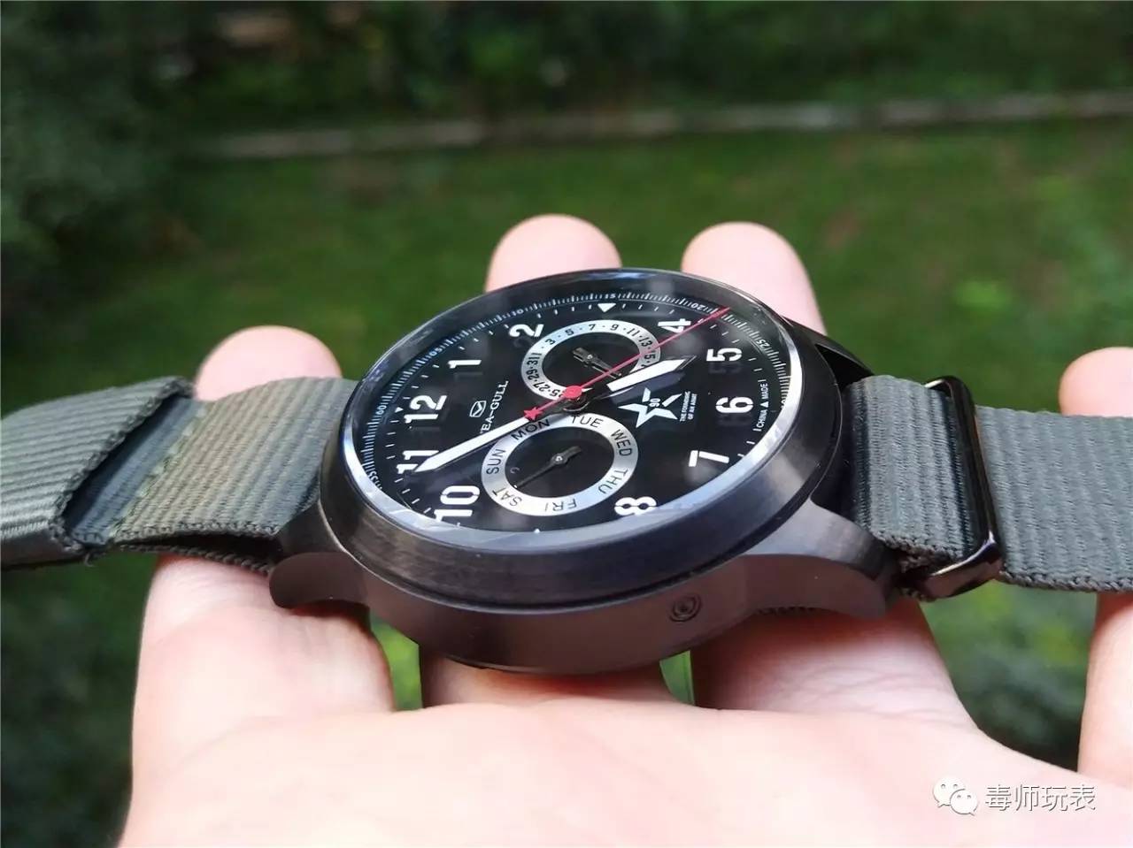 海鸥长津湖手表限量款,海鸥建国大业手表