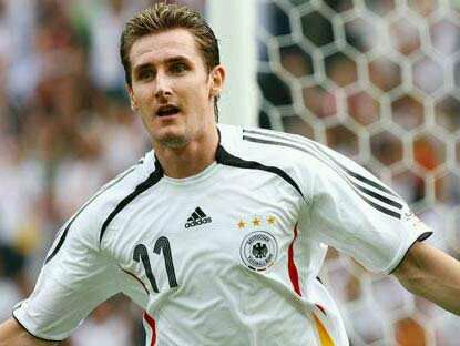 有没有什么著名的足球明星,世界3大足球明星