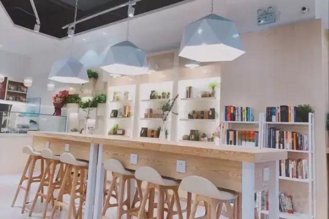 2019年吃货来武汉必吃的美食 (2020武汉吃货必备的20个美食常识)