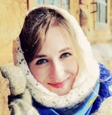 找个学法律的女朋友的好处,学俄语的女生