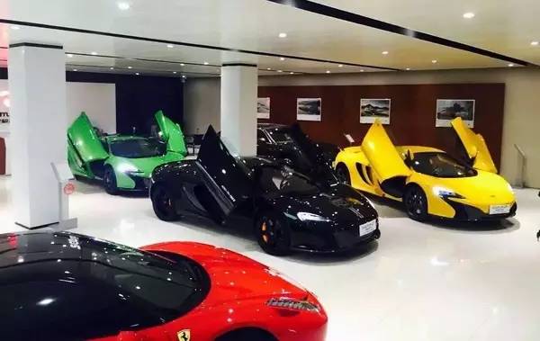 趁女神都去聚会黎Sir偷偷带网友去松山湖约跑!