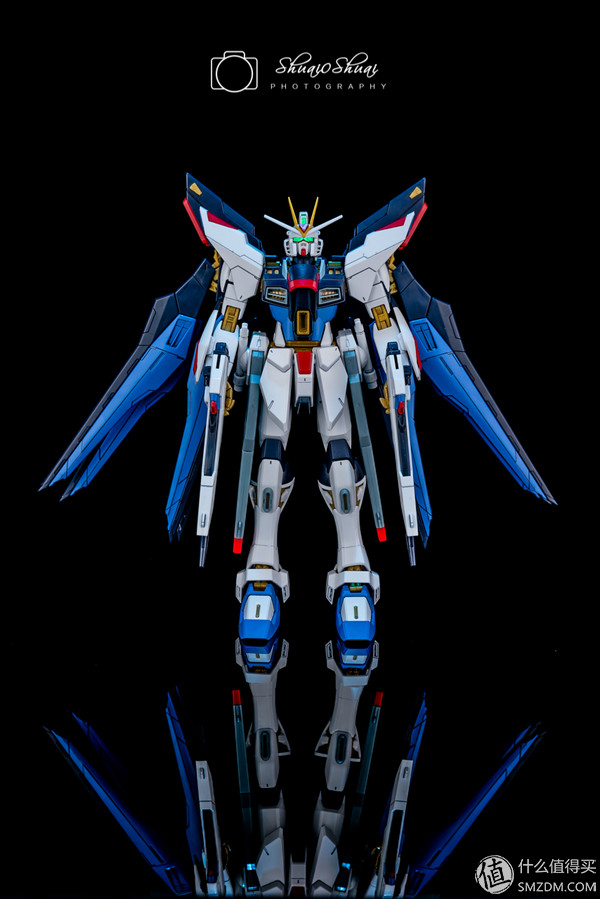 如果你闲的dan疼就来玩模型吧：BANDAI万代—强袭自由MG【素组】
