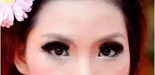美瞳线和眼线哪个更漂亮一些,美瞳线加宽和画眼线的区别