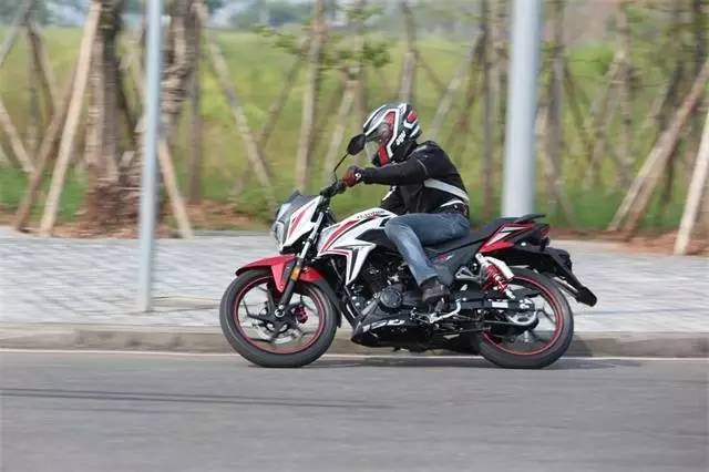 力帆kpr150和豪爵df150哪个好,豪爵df150适合年轻人吗