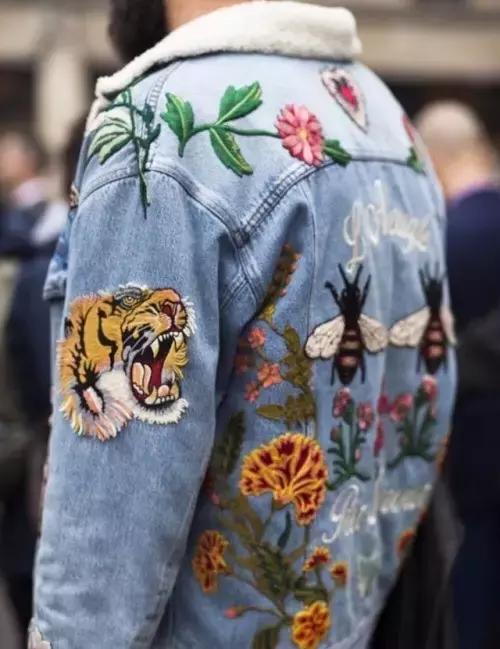 lv supreme联名硬箱470000 (supreme lv联名迷彩包多少钱)